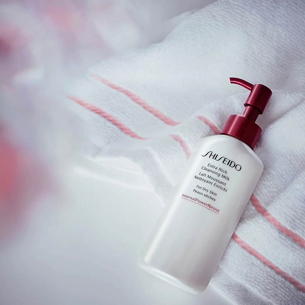 Shiseido Extra Rich Cleansing Milk Per Pelli Secche 125 ml - Image 4