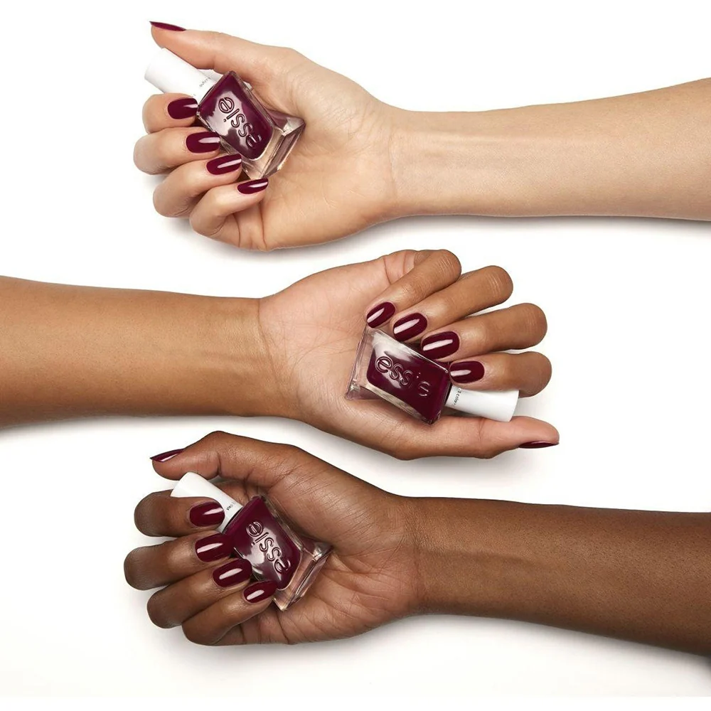 Essie Gel Couture 370 Model Clicks - Image 3