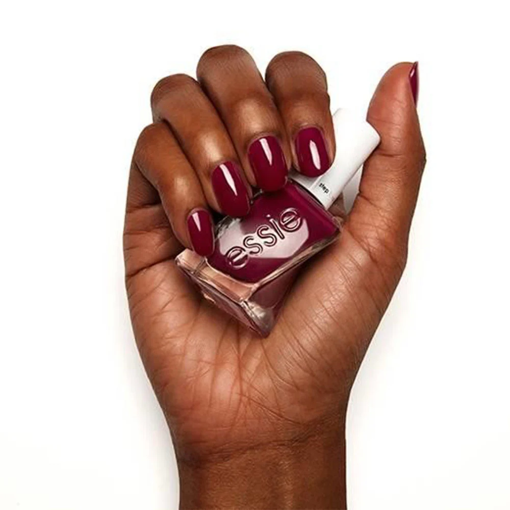 Essie Gel Couture 370 Model Clicks - Image 4