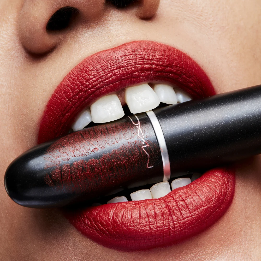 Mac Matte Lipstick 640 Red Rock - Image 3