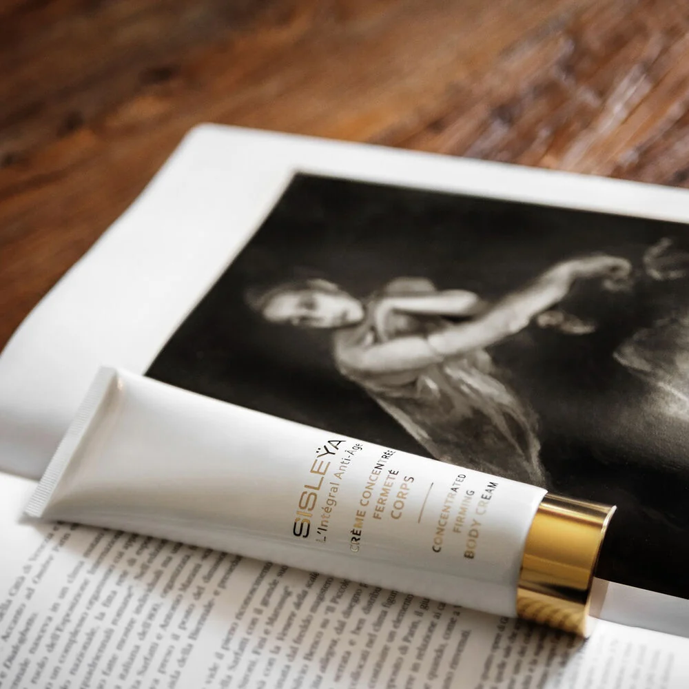 Sisley Sisleya L'Intégral Anti-Age Crème Concentrée Fermeté Corps 150 ml - Image 4